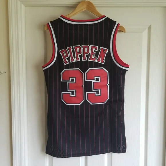 SCOTTIE PIPPEN CHICAGO BULLS PINSTRIPE JERSEY SIZE SMALL - Picture 9 of 11